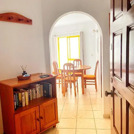 Апартаменти Sea View In Da Rocha Портіман